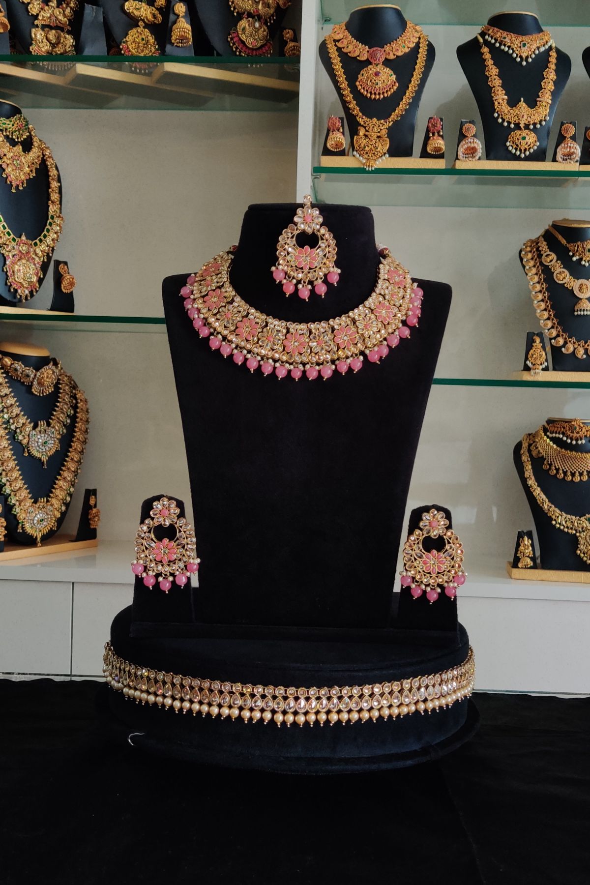 IMG_20241125_122740-1.jpg Pink Stone Kundan Necklace Set For Rent - Image 1