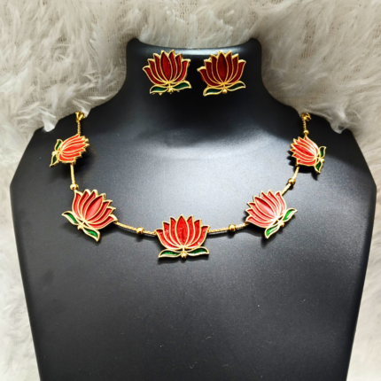 Manju Warrier Inspired Lotus Necklace – Trending Now at ₹150