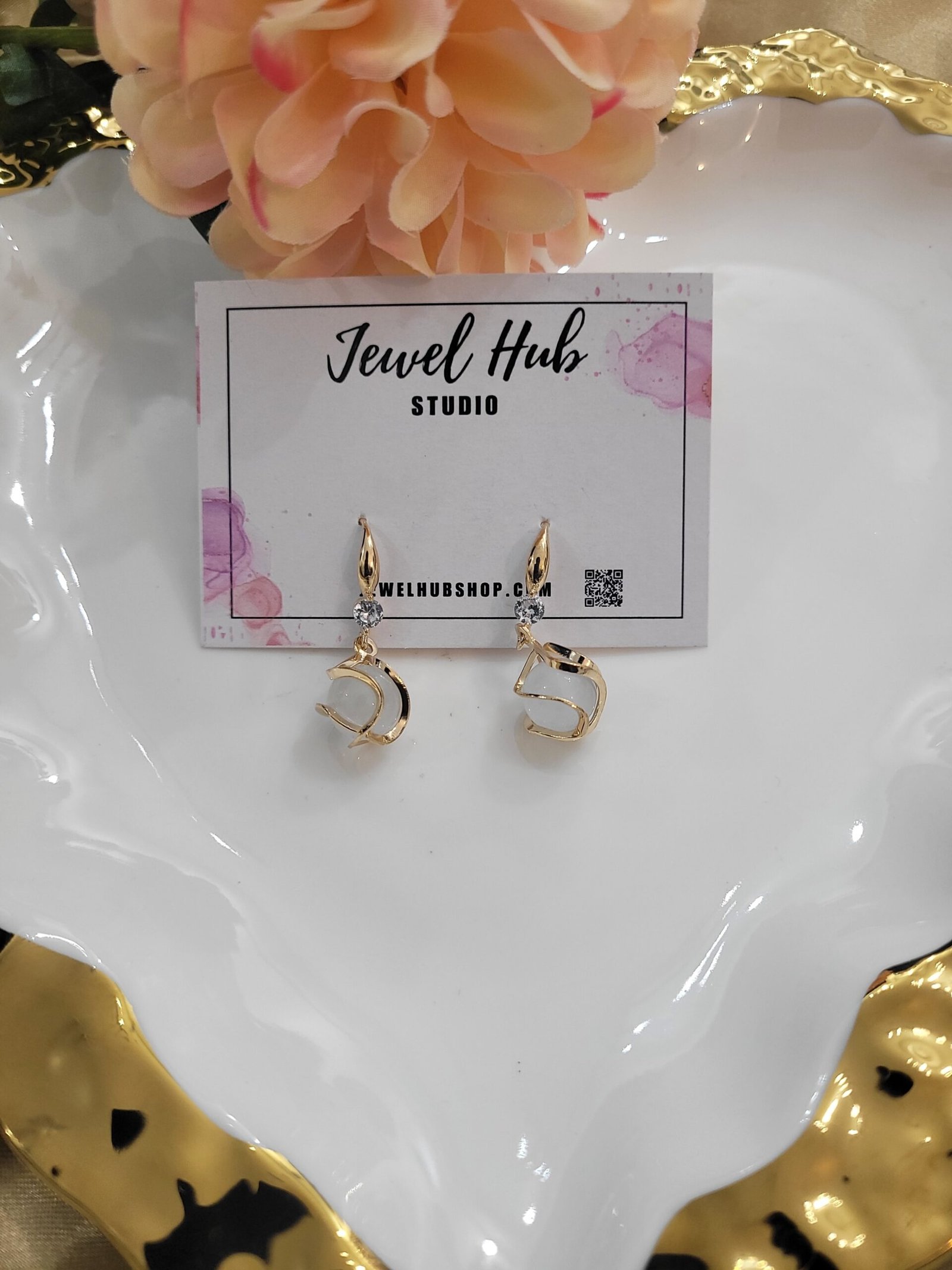 20250517_171135-scaled-1.jpg Premium Stone Hanging Earrings - Image 1