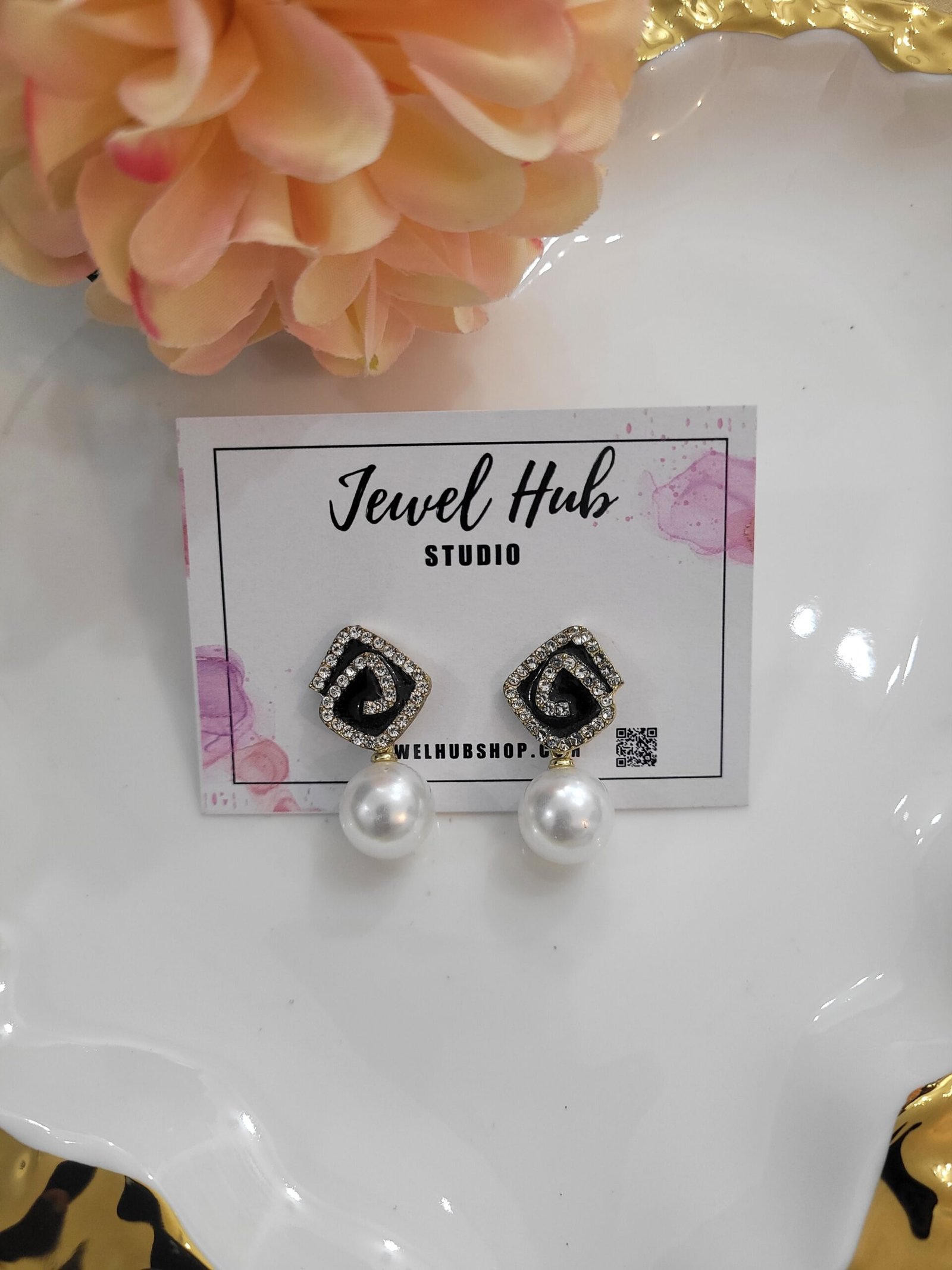 20250517_173052-scaled-1.jpg Spiral Stone Pearl Earrings - Image 1