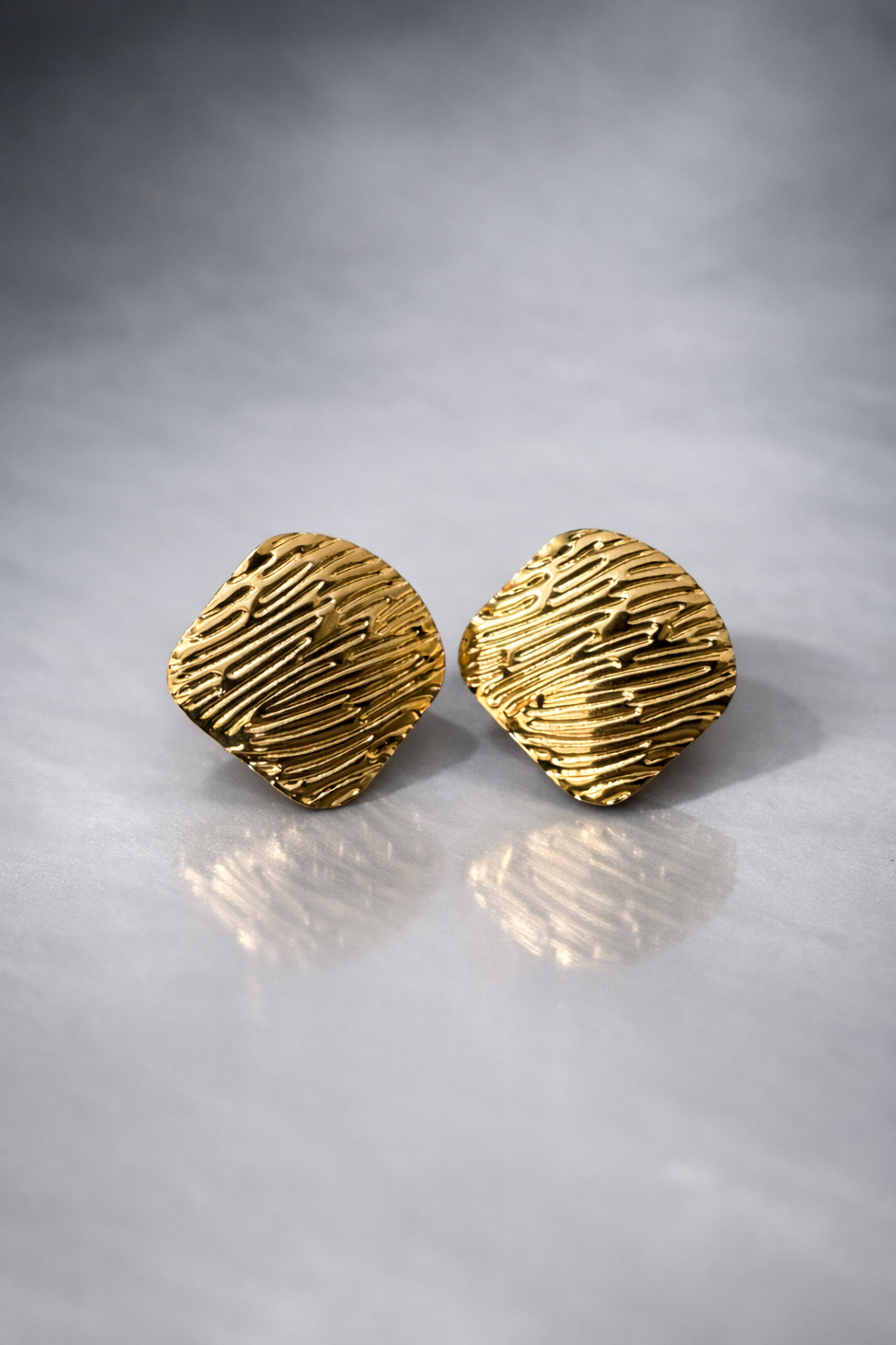 49d4a638-c5e3-4f65-a878-4cf4e31e295a.png Square Anti Tarnish Earrings - Image 1
