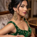 Kashi Kundan Earrings – Golden
