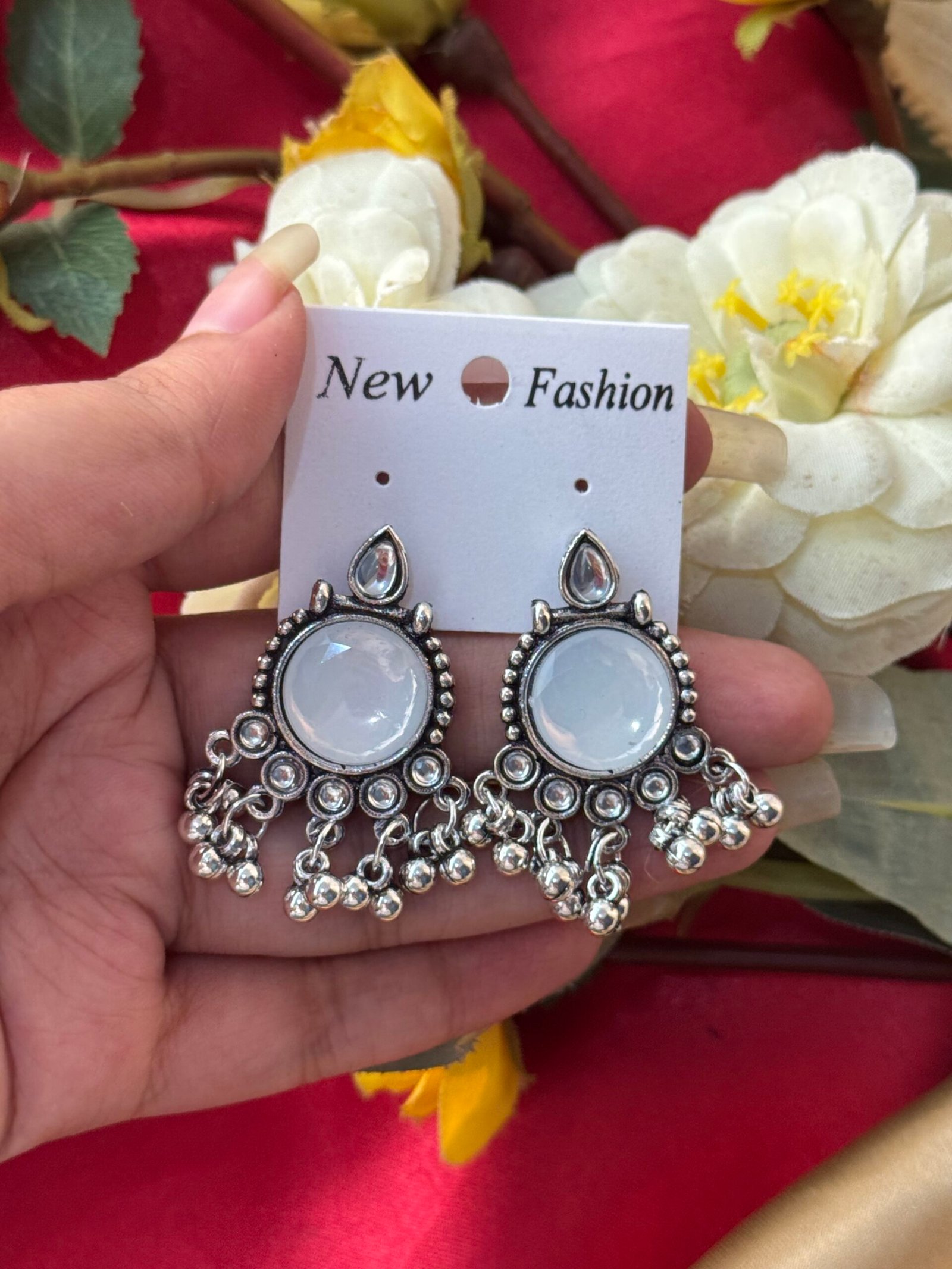 Photo-01-04-25-5-49-13-PM-scaled-1.jpg Daily Wear Stone Earrings -White - Image 1