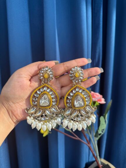 Sanya Kundan Earrings – Yellow
