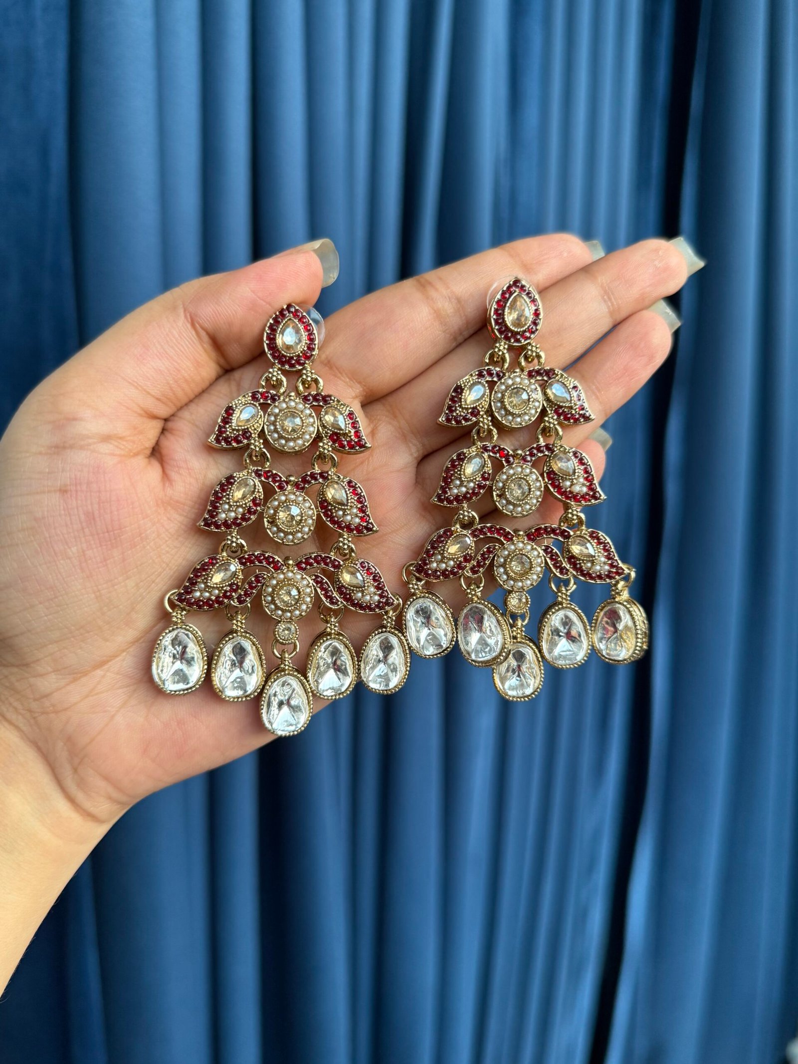 Photo-02-10-25-5-06-45-PM-scaled-1.jpg Gulzar Kundan Drops – Red - Image 1