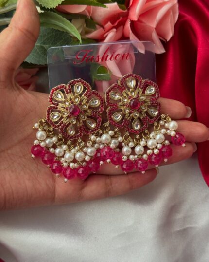 Flower studs – Dark Pink