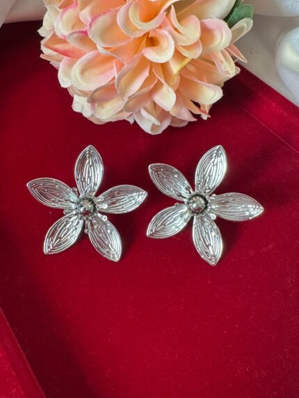 Flower Earrings – Silver