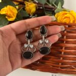 Stone Brass Earrings – Black
