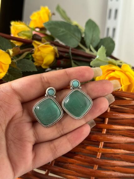 Monalisa Stone Brass Earrings – Sea Green