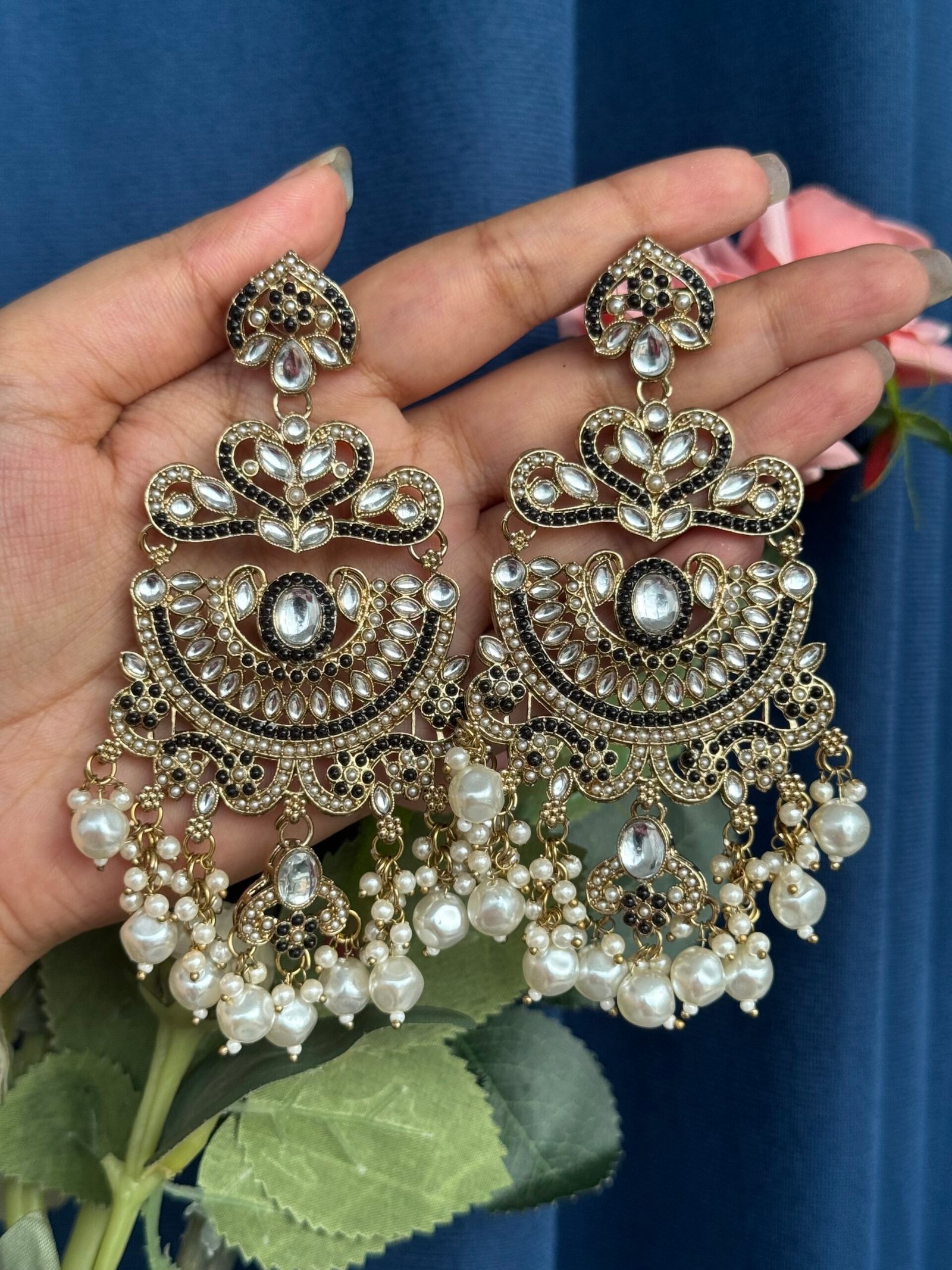Photo-08-09-24-5-21-19-PM-scaled-1.jpg Saloni Premium Kundan Earrings – Black - Image 1