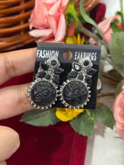 Carved Earrings – Black
