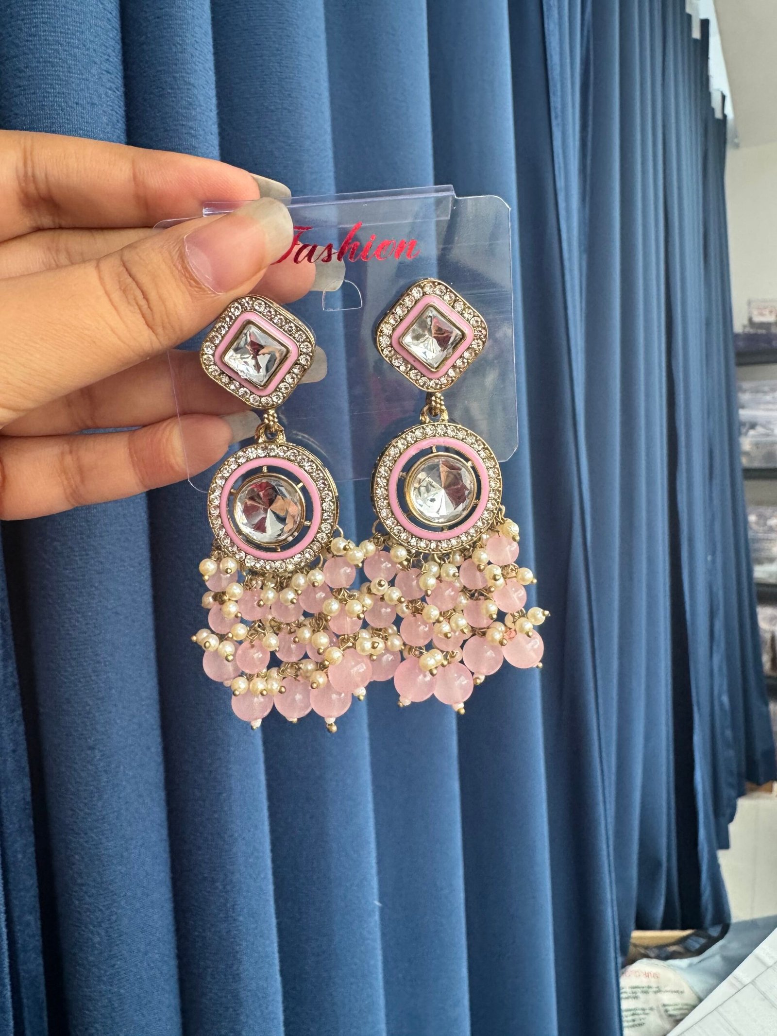 Photo-21-07-25-1-25-06-PM-scaled-1.jpg Manjot Lightweight Kundan Earrings – Light Pink - Image 1