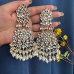 Amaira Kundan Long Earrings – Golden