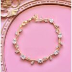Tulip Bracelet – White