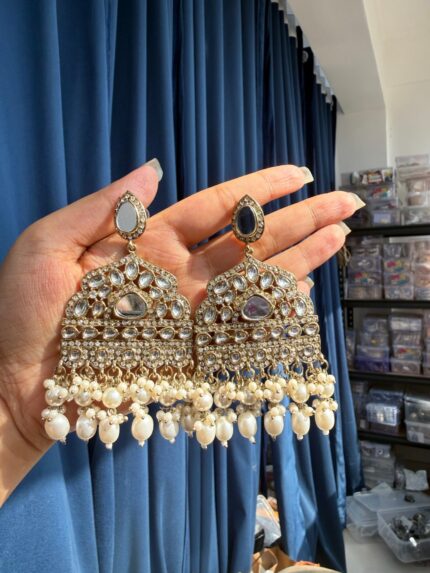 Sarah Kundan Earrings – White