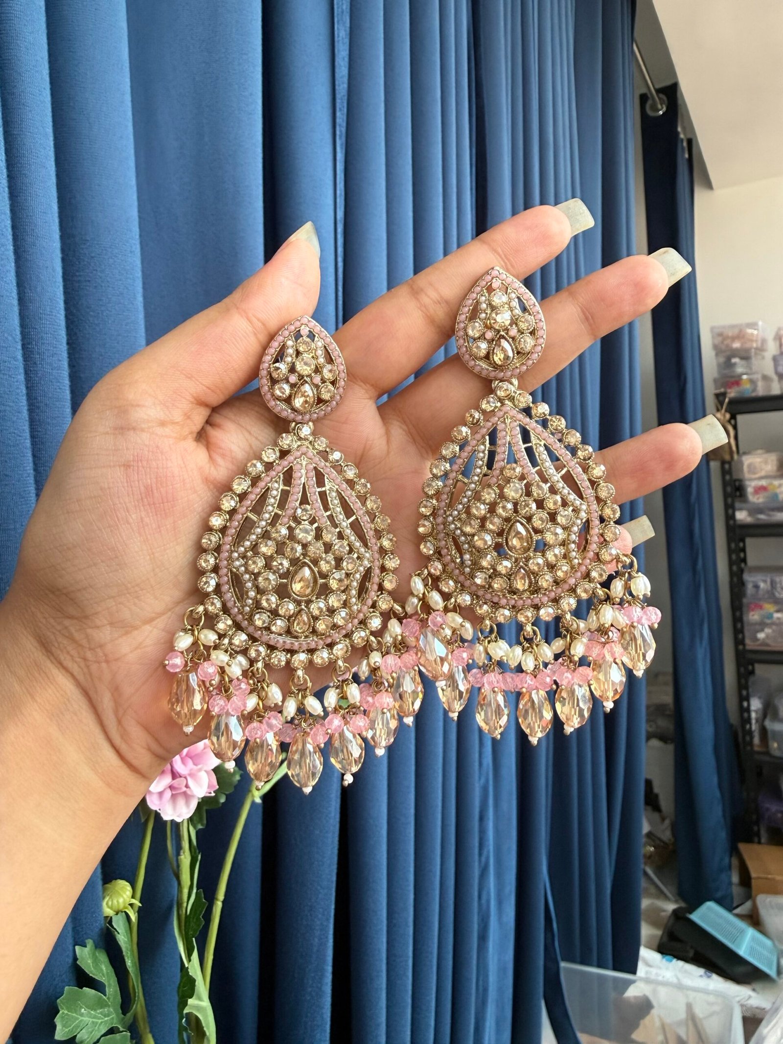 img_7137-scaled-1.jpeg Ridhima Kundan Earrings – Light Pink - Image 1