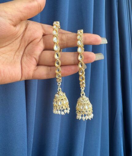 Kundan Kada With Latkan