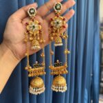 Shanaya Kashmiri Earrings –  Green Red